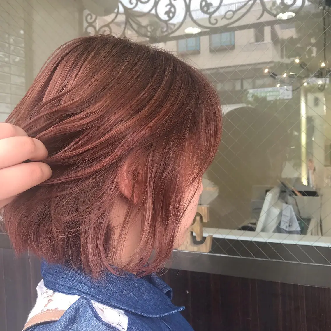 ショート カラー ピンクカラー 女性目線でつくる ボブ縮毛矯正のヘアスタイル