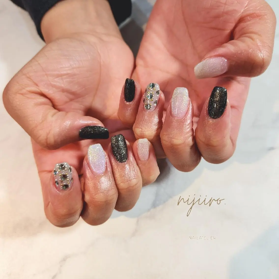 ネイル ハンドネイル nijiiro🌈 サトウのネイルデザイン