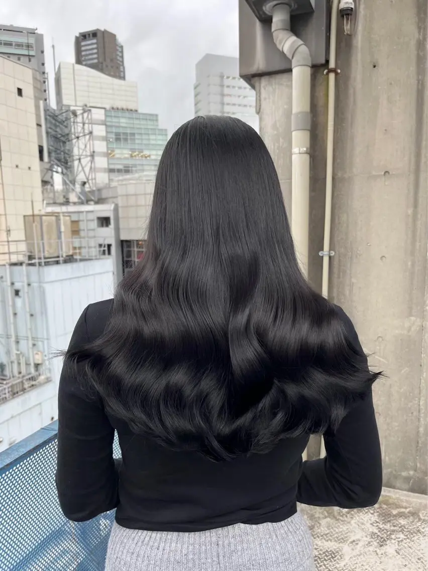 ロング レイヤーカット 透明感カラーカッチのヘアスタイル