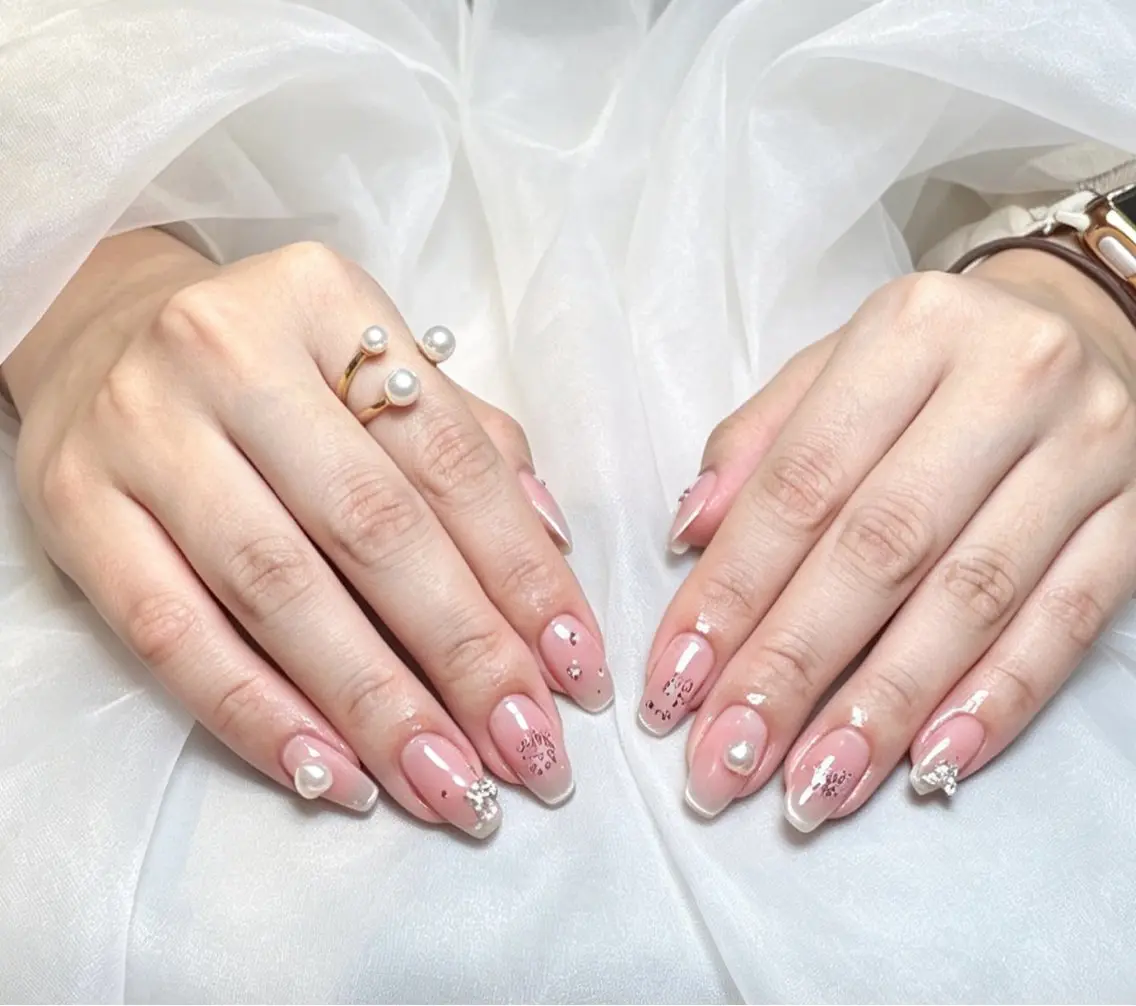 ネイル アオイnail モモのネイルデザイン