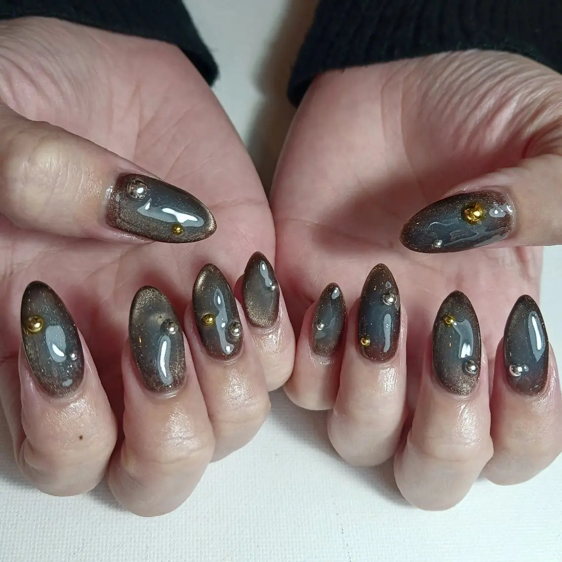 ネイル ブルー ブラウン チークネイル ジェルネイル マグネットネイル ハンドネイル owlnail /持込みデザイン専門のネイルデザイン