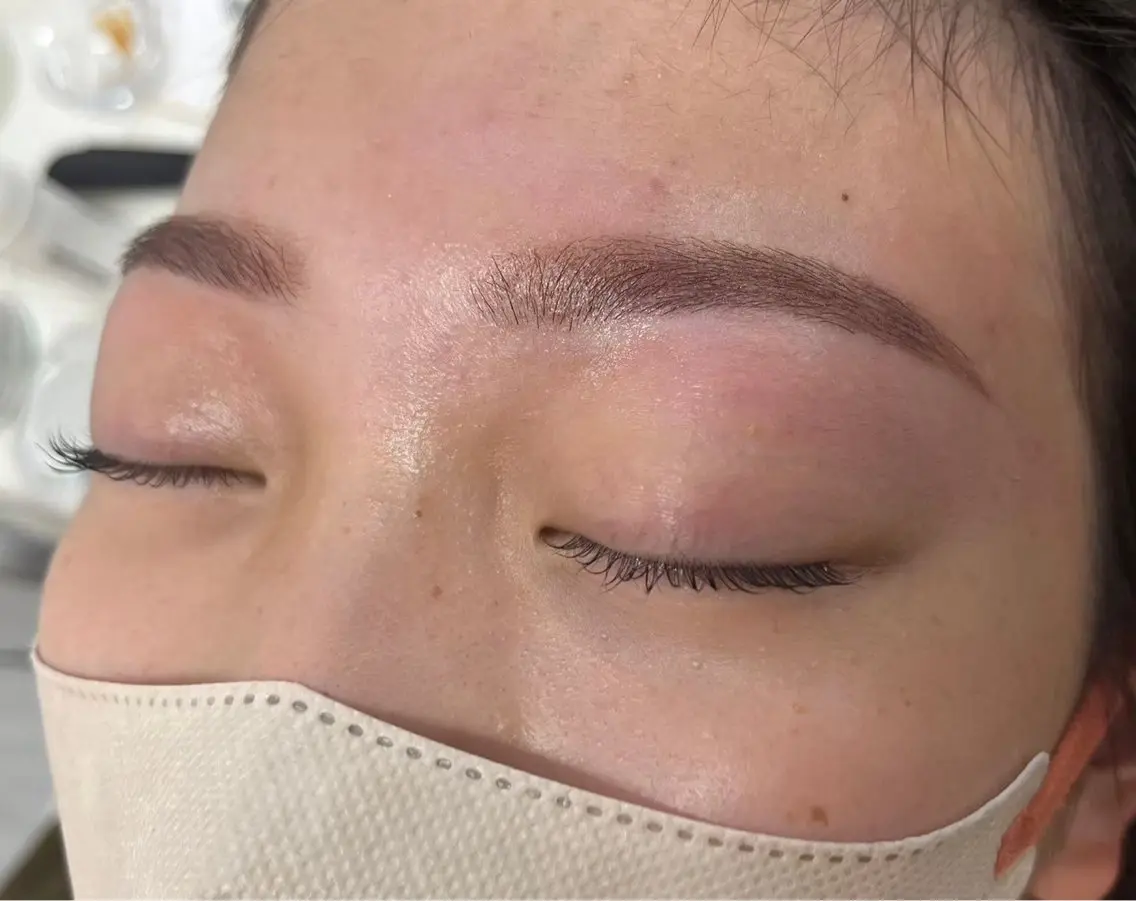 アイブロウ ワックス脱毛 眉カット ルプラボウ/ 小野日向花のマツエク・マツパデザイン