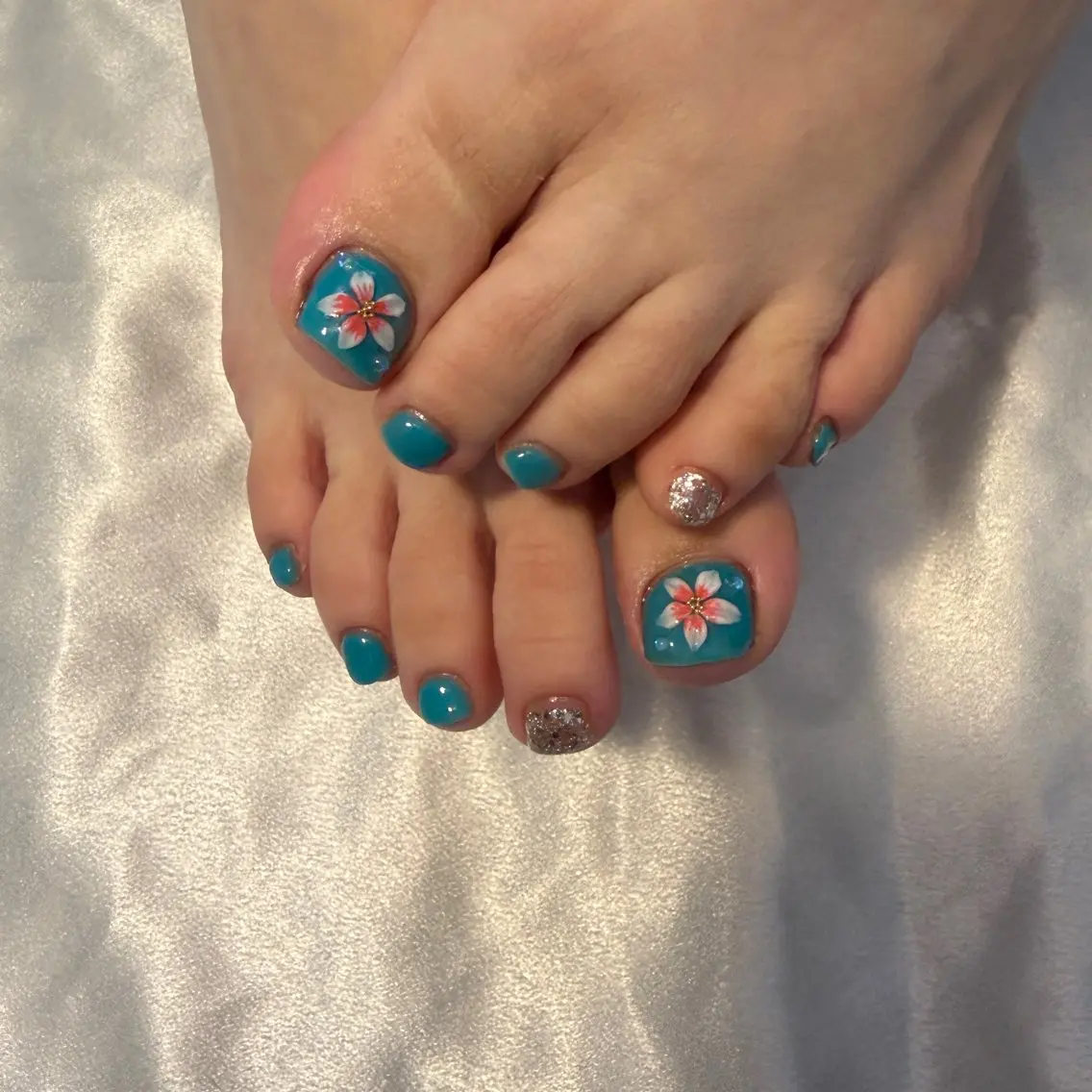 ネイル フットネイル Lily nailのネイルデザイン