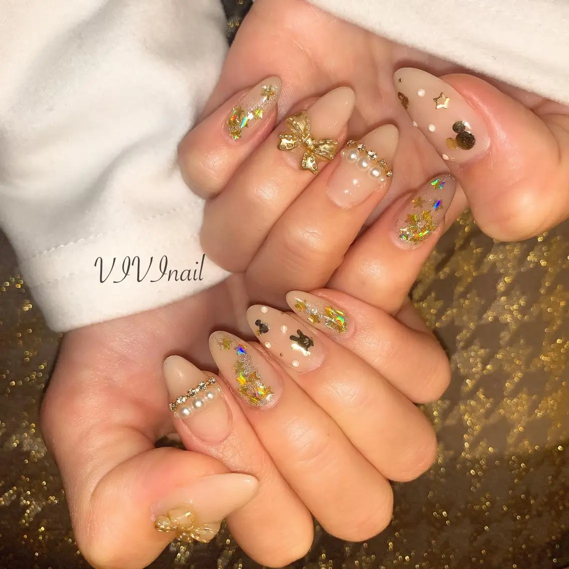 ネイル ゴールド ハンドネイル vivi nailのネイルデザイン