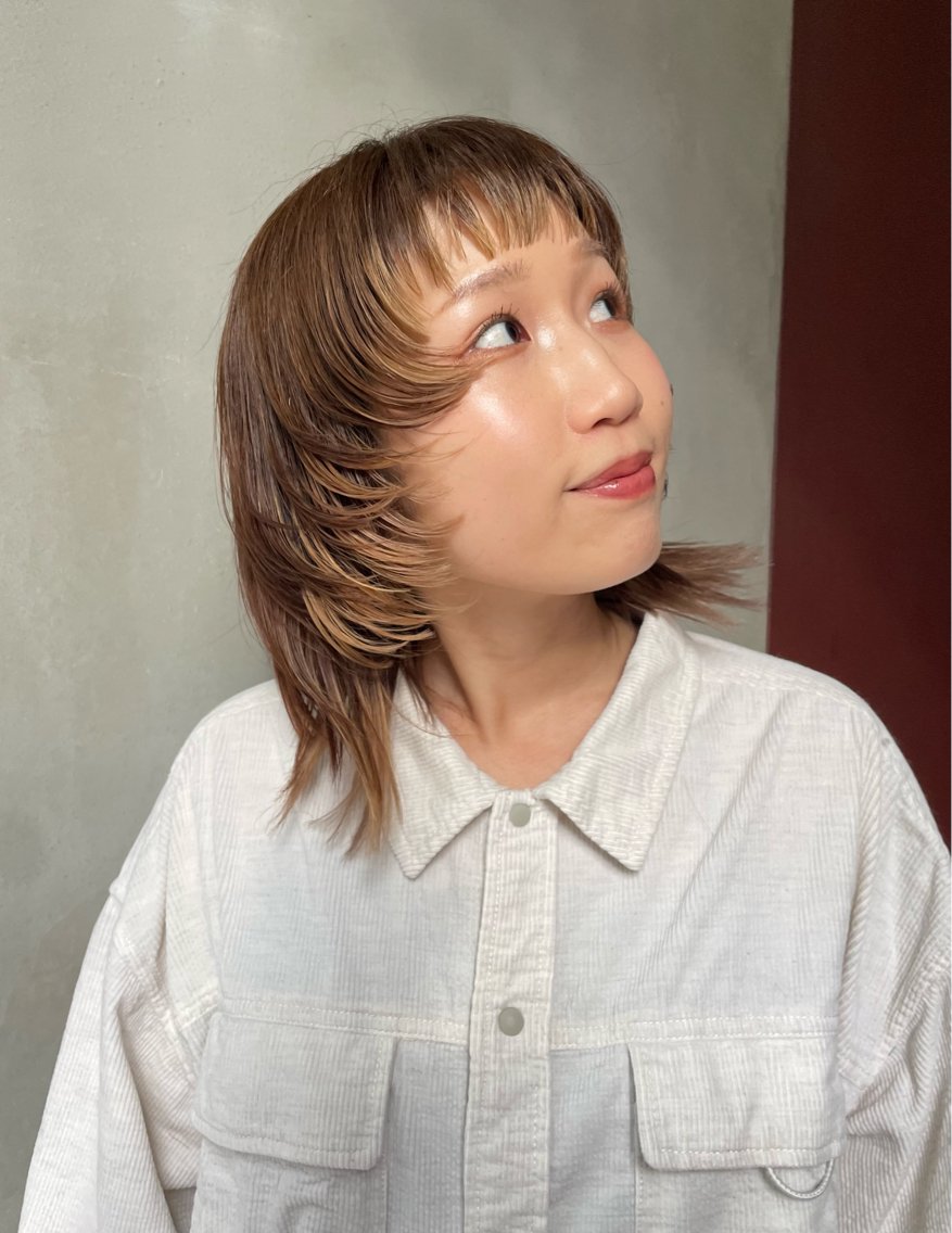 ミディアム カラー ブリーチ ブラウンカラー 顔周りカット レイヤーカット 縮毛矯正 ナガシマ マイのヘアスタイル