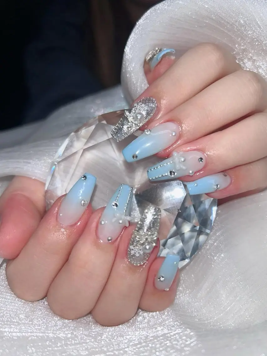 ネイル アートネイル オーロラネイル チークネイル 長さ出し フットネイル ハンドネイル 銀河_ Chan nailsのネイルデザイン