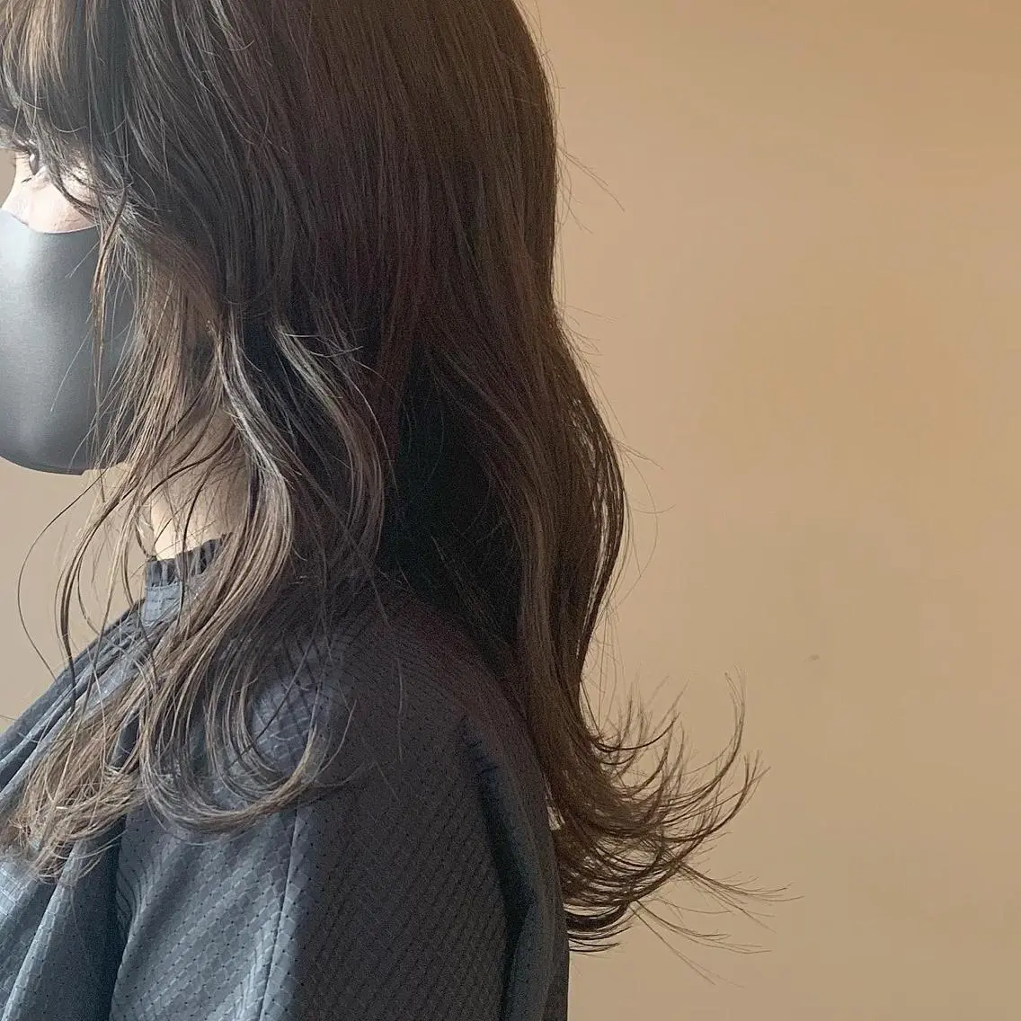 ミディアム カラー ヘアアレンジ 本間 結衣のヘアスタイル