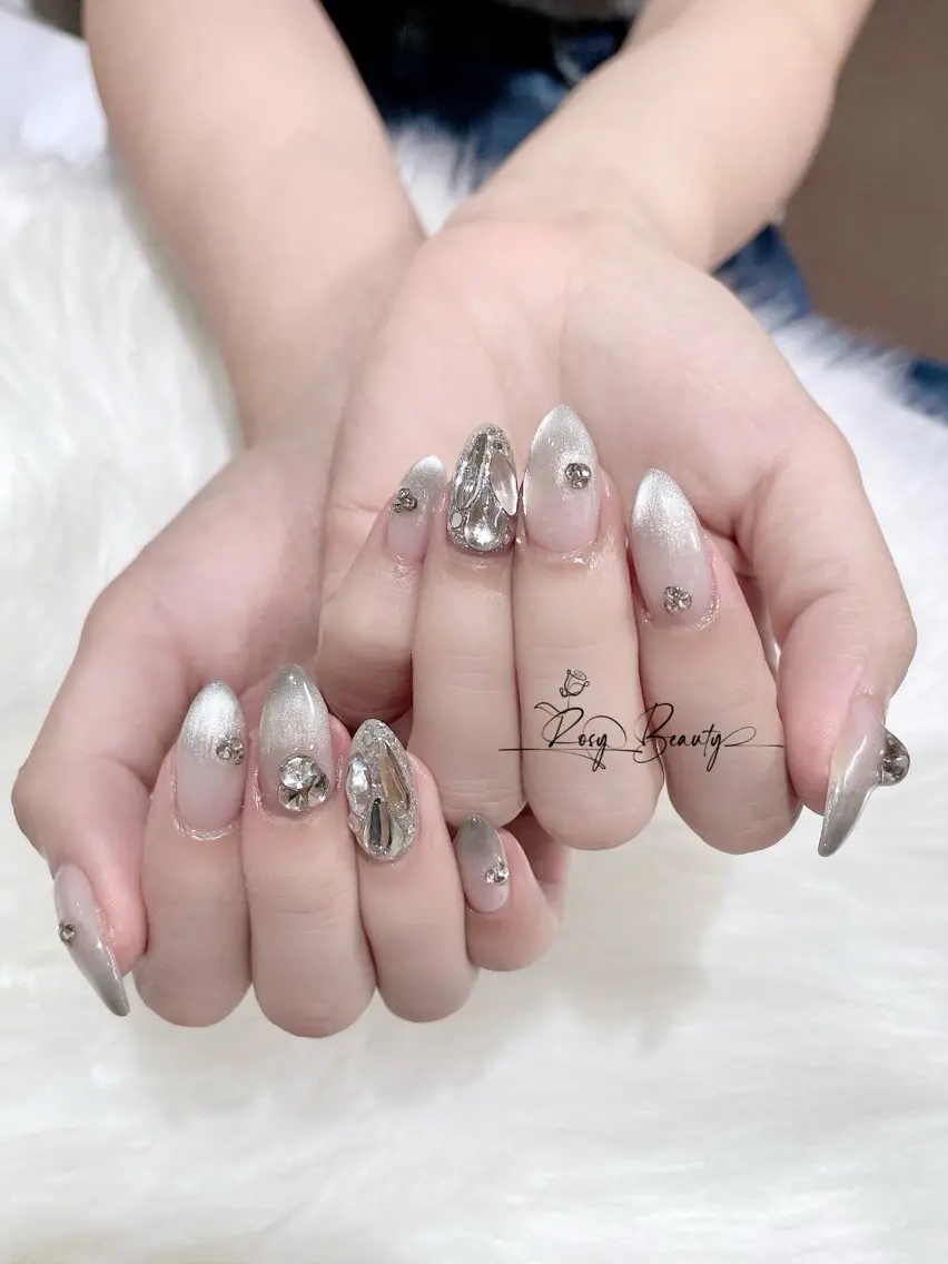 ネイル ハンドネイル RosyBeauty Salonのネイルデザイン