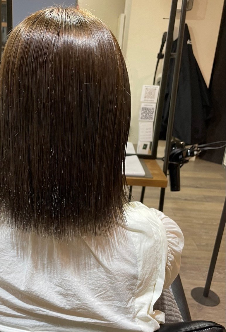カラー ブリーチ ブラウンカラー 透明感カラー ダブルカラー オリーブブラウン 赤荻 まりものヘアスタイル