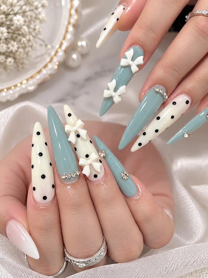 ネイル フレンチネイル ジェルネイル 韓国ネイル マグネットネイル 持ち込み ハンドネイル RINA Nailのネイルデザイン