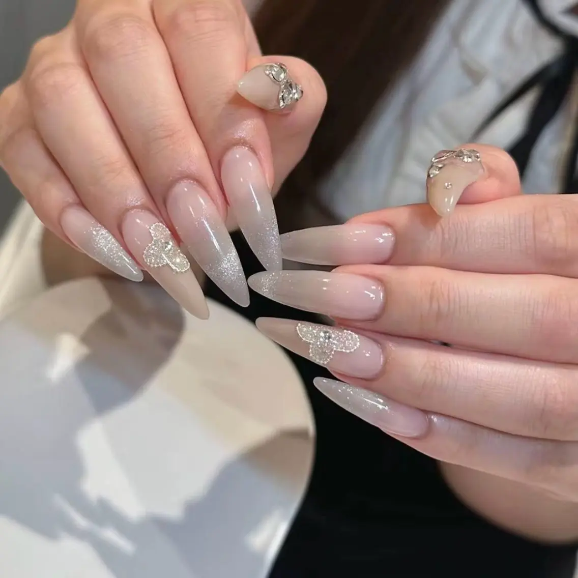ネイル ハンドネイル Luna Gladeのネイルデザイン