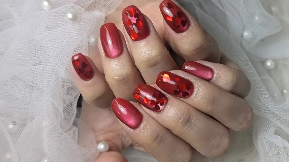 ネイル バレンタイン Nail SIRANGANAのネイルデザイン