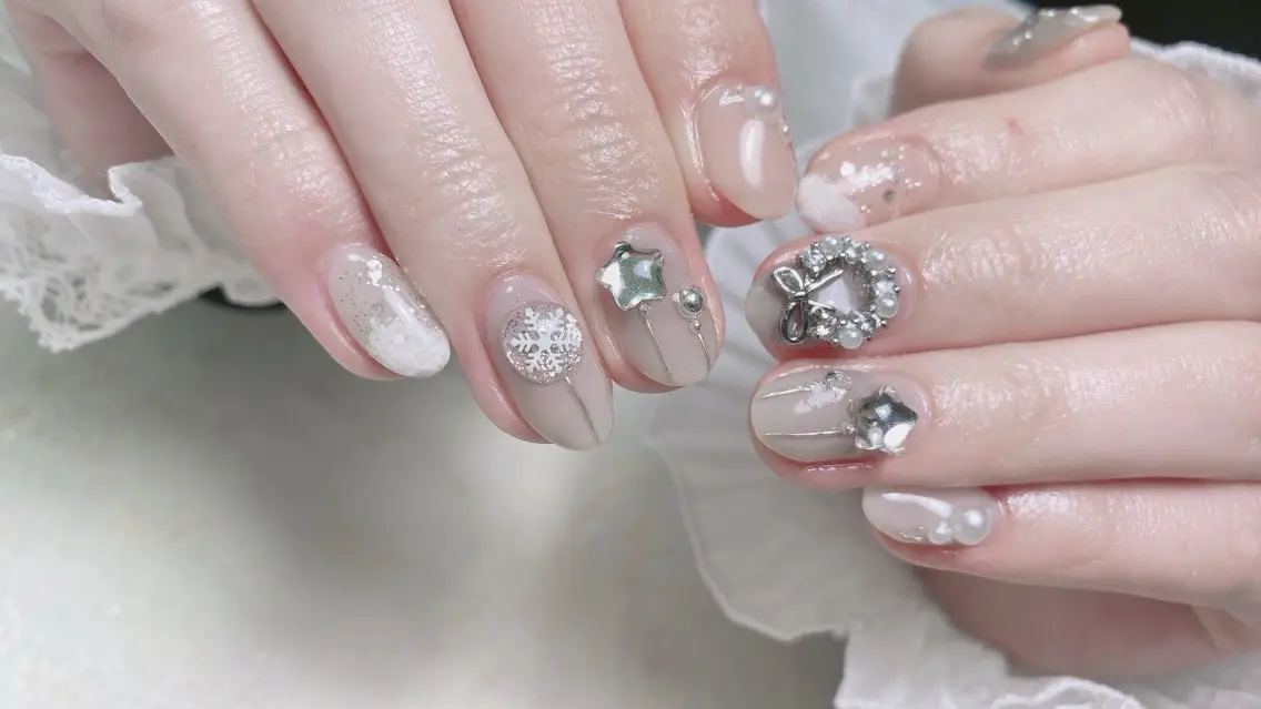 ネイル フレンチネイル ラメ(グリッター) ラメグラデーション マグネットネイル 持ち込み Unicorn Nail原宿表参道のネイルデザイン