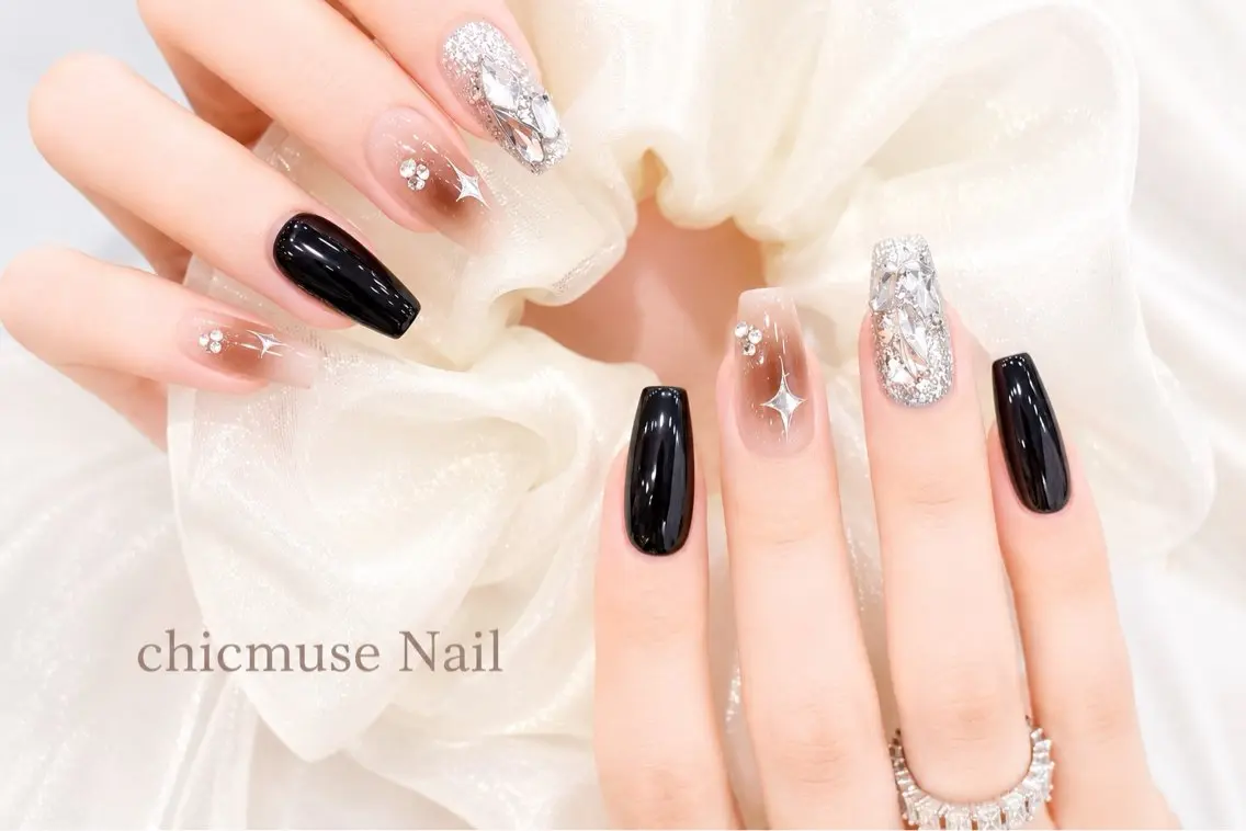 ネイル フラッシュネイル フットネイル フレンチネイル ジェルネイル ガラスフレンチ chicmuse nailのネイルデザイン