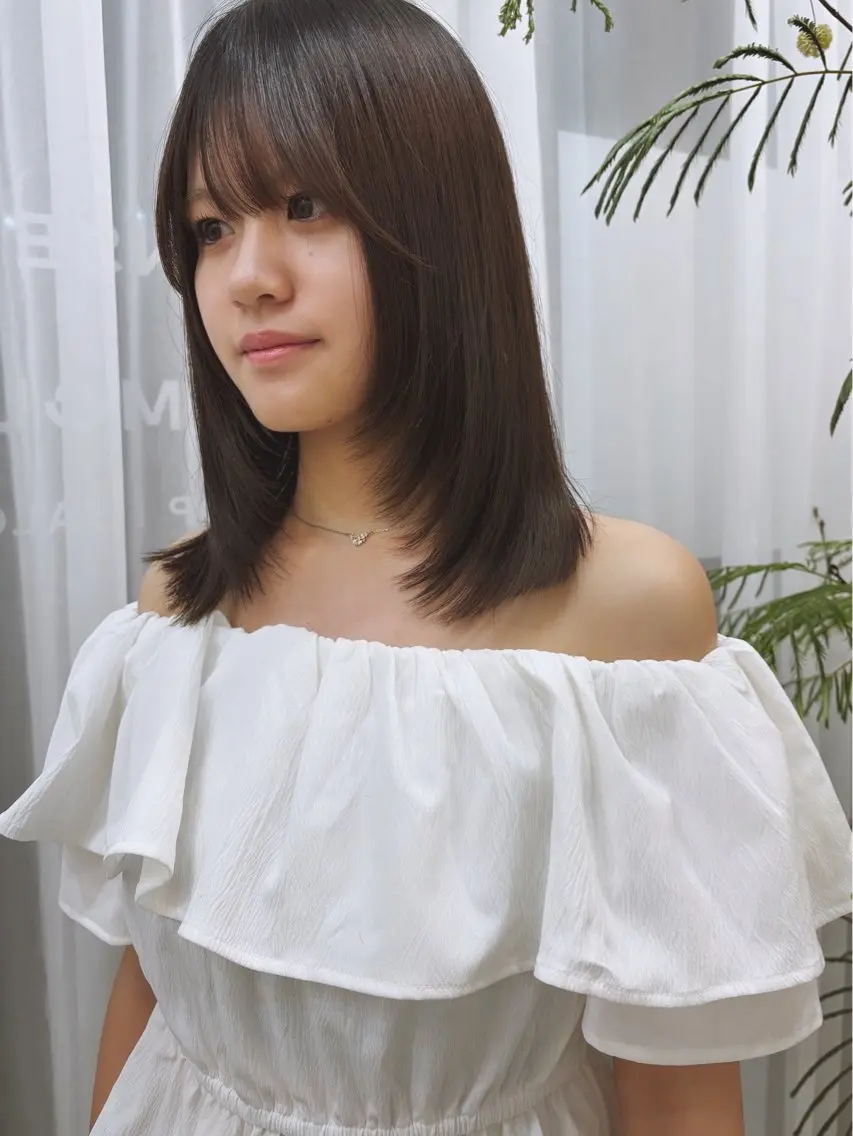 セミロング カット トリートメント オカモト ハルカのヘアスタイル