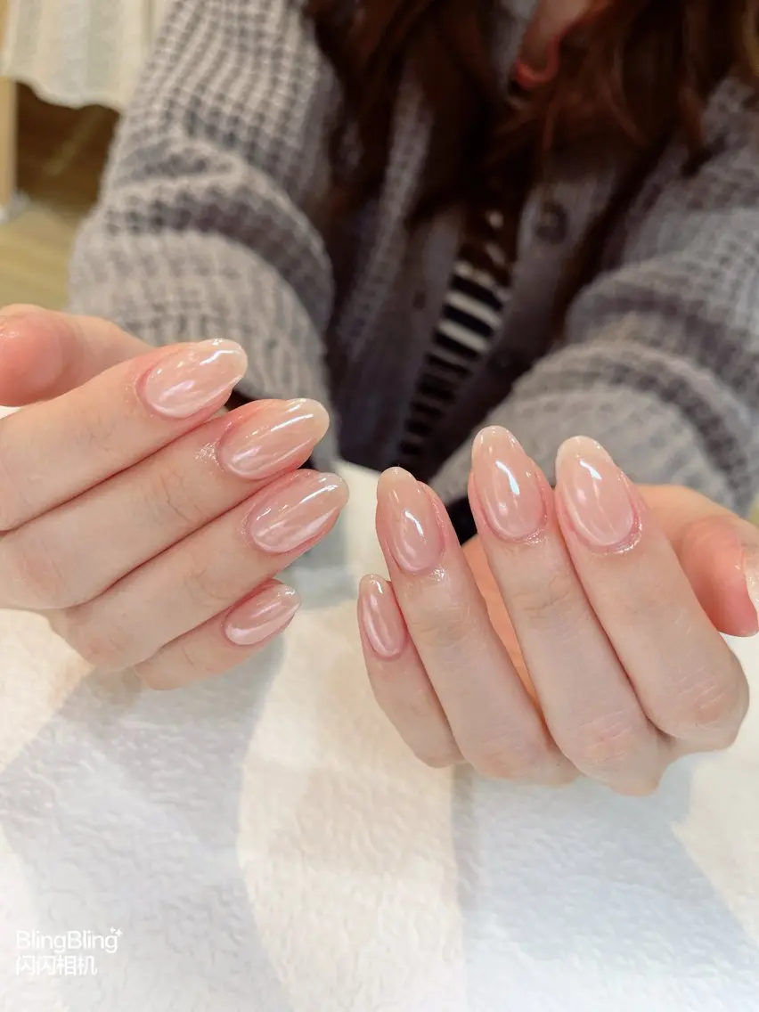 ネイル アートネイル チークネイル 桜ネイル フラッシュネイル フレンチネイル ハンドネイル Floria ユイのネイルデザイン