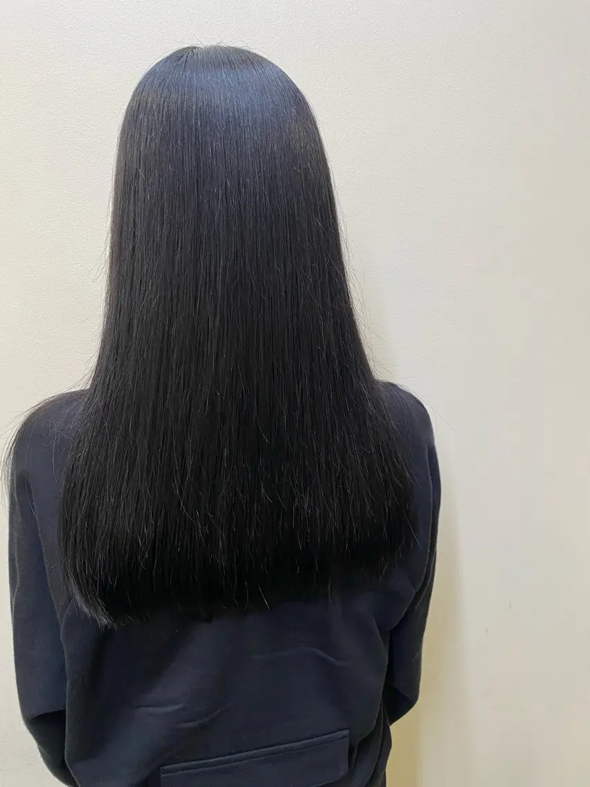 ロング 勝海 絢音のヘアスタイル