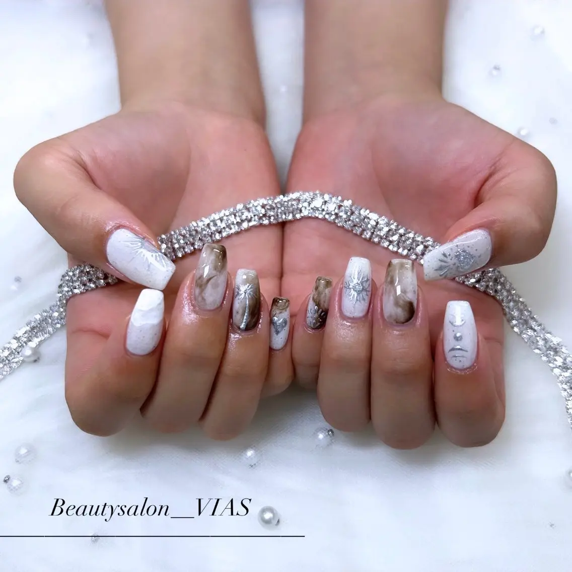 ネイル ハンドネイル VIAS 〜EYE&NAIL〜のマツエク・マツパデザイン