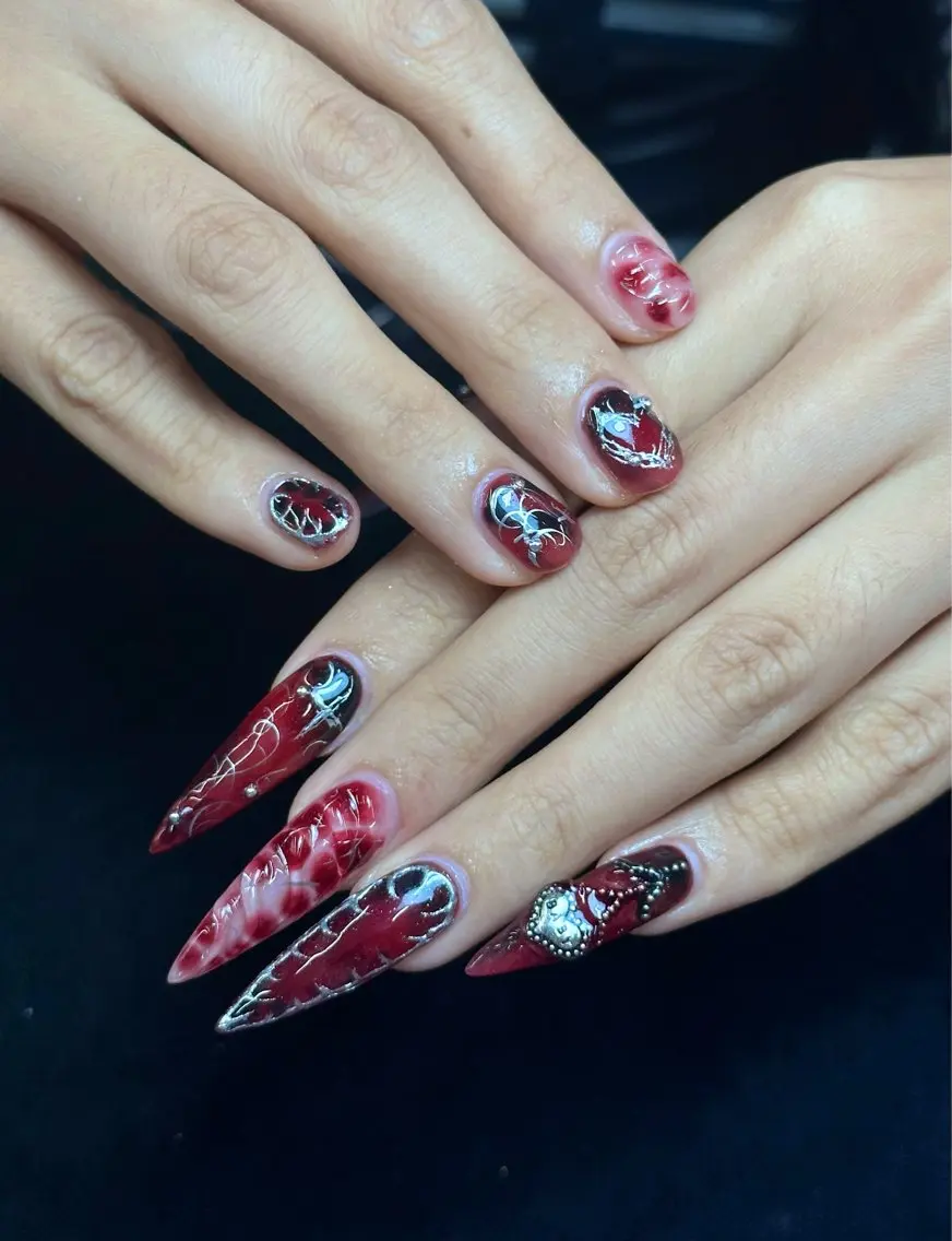 ネイル ボルドー 韓国ネイル ロングネイル 持ち込み ニュアンスネイル Iconic Nailのネイルデザイン