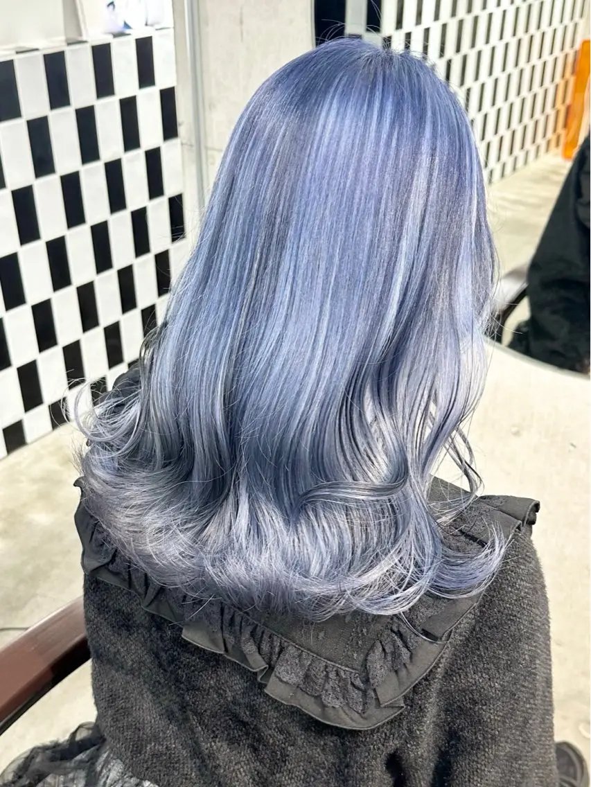 セミロング ヘアカラー トリートメント 🤍ムラ修正ブリーチ 🤍原宿/YUUのヘアスタイル