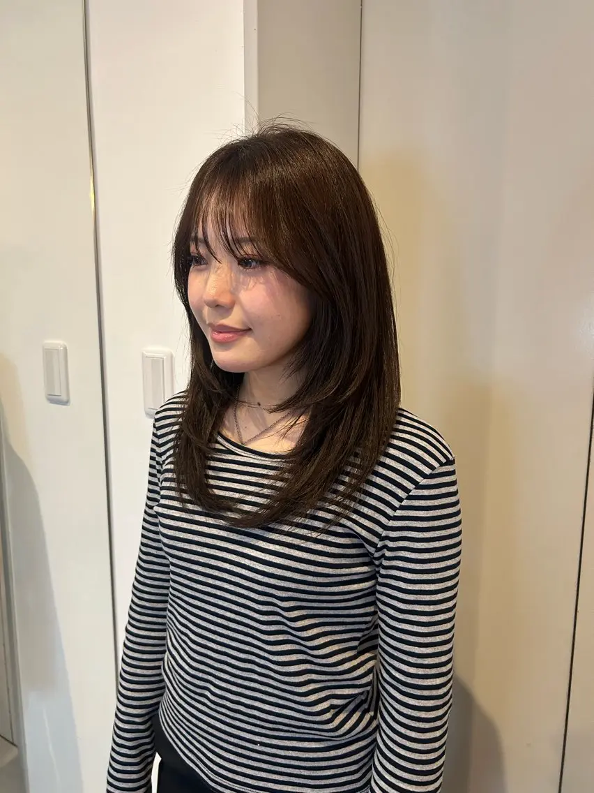ロング レイヤーカット 前竹 那生のヘアスタイル