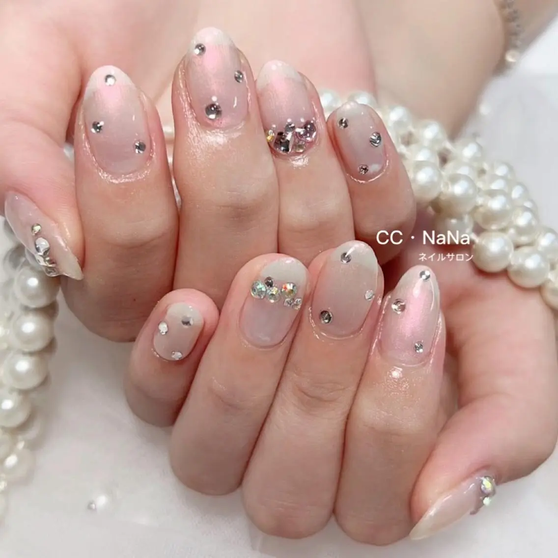 ネイル ワンカラーネイル ストーンネイル ハンドネイル 💎CC・NaNa 韓国風ネイル🌙Cのネイルデザイン