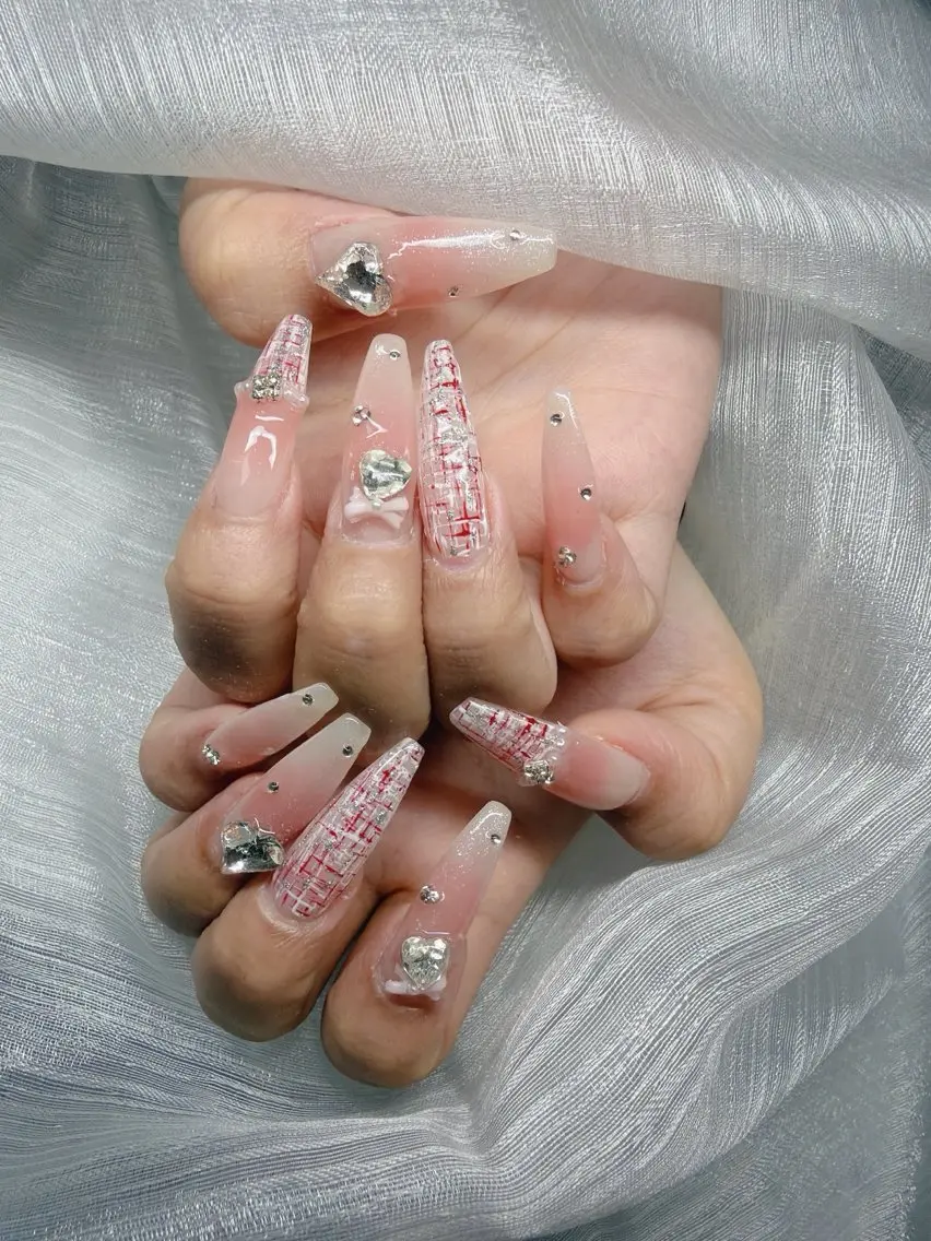 ネイル ハンドネイル Lee Nailsのネイルデザイン