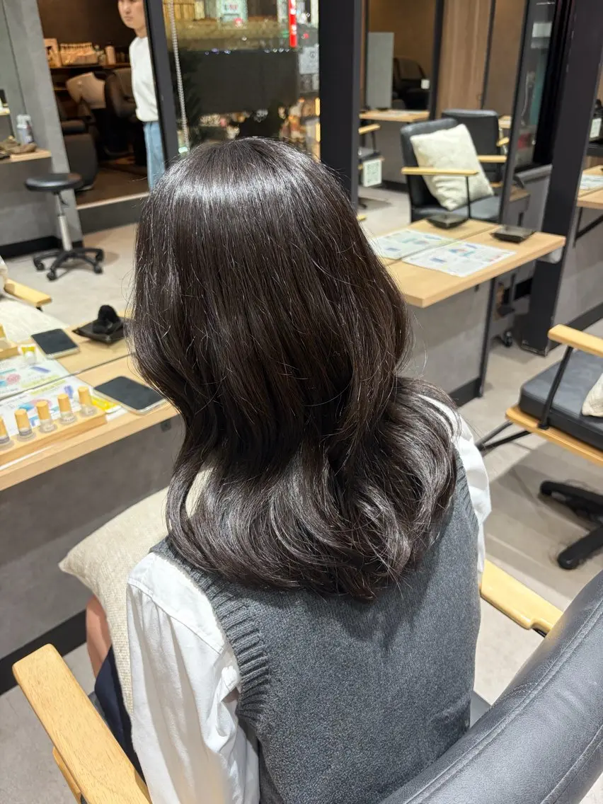 ロング レイヤーカット ローレイヤー chihiro 🕊️✨️のヘアスタイル