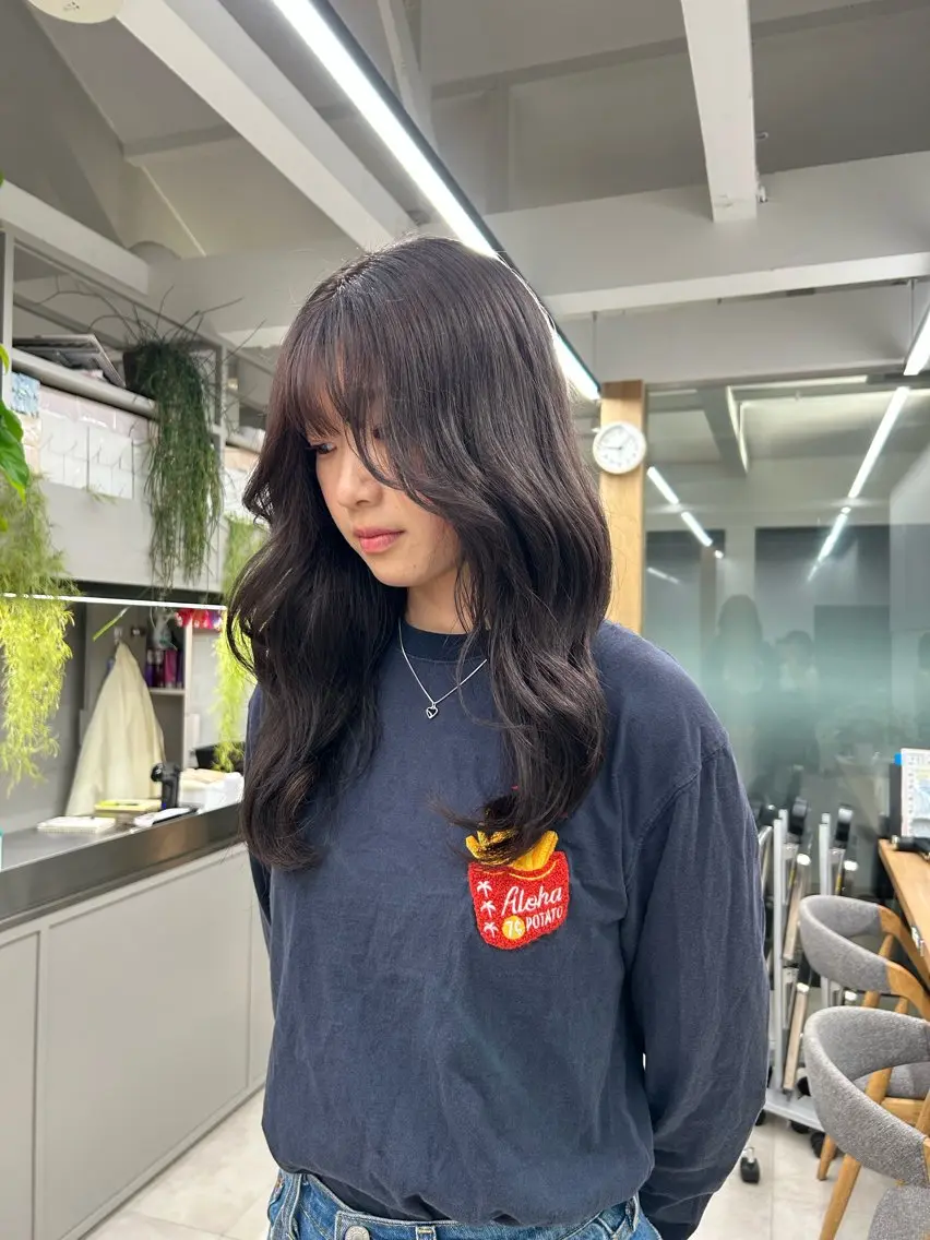 カラー lomalia moekaのヘアスタイル