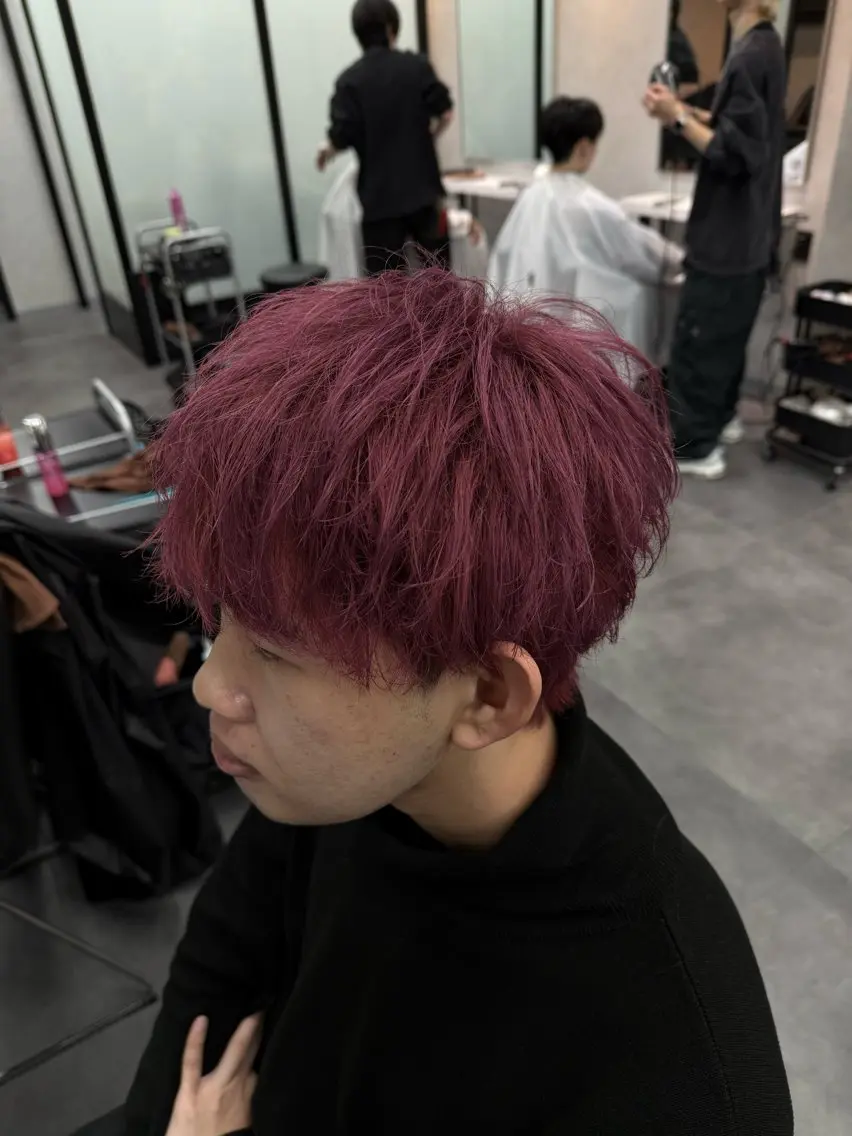 ショート カラー メンズ メンズブリーチ ブリーチ ピンクカラー バイオレットカラー メンズカット/ 渋谷/アリジのヘアスタイル