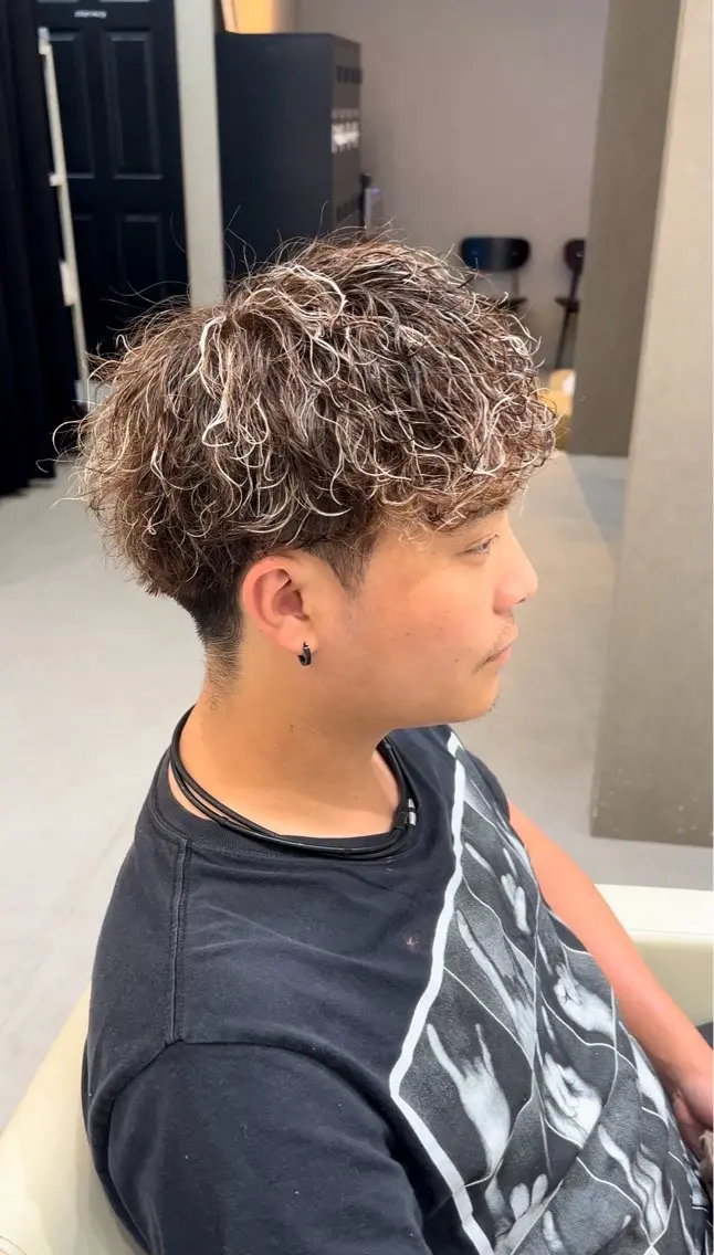 カラー パーマ メンズ カット ヘアカラー パーマ メンズサロン リョウタのヘアスタイル