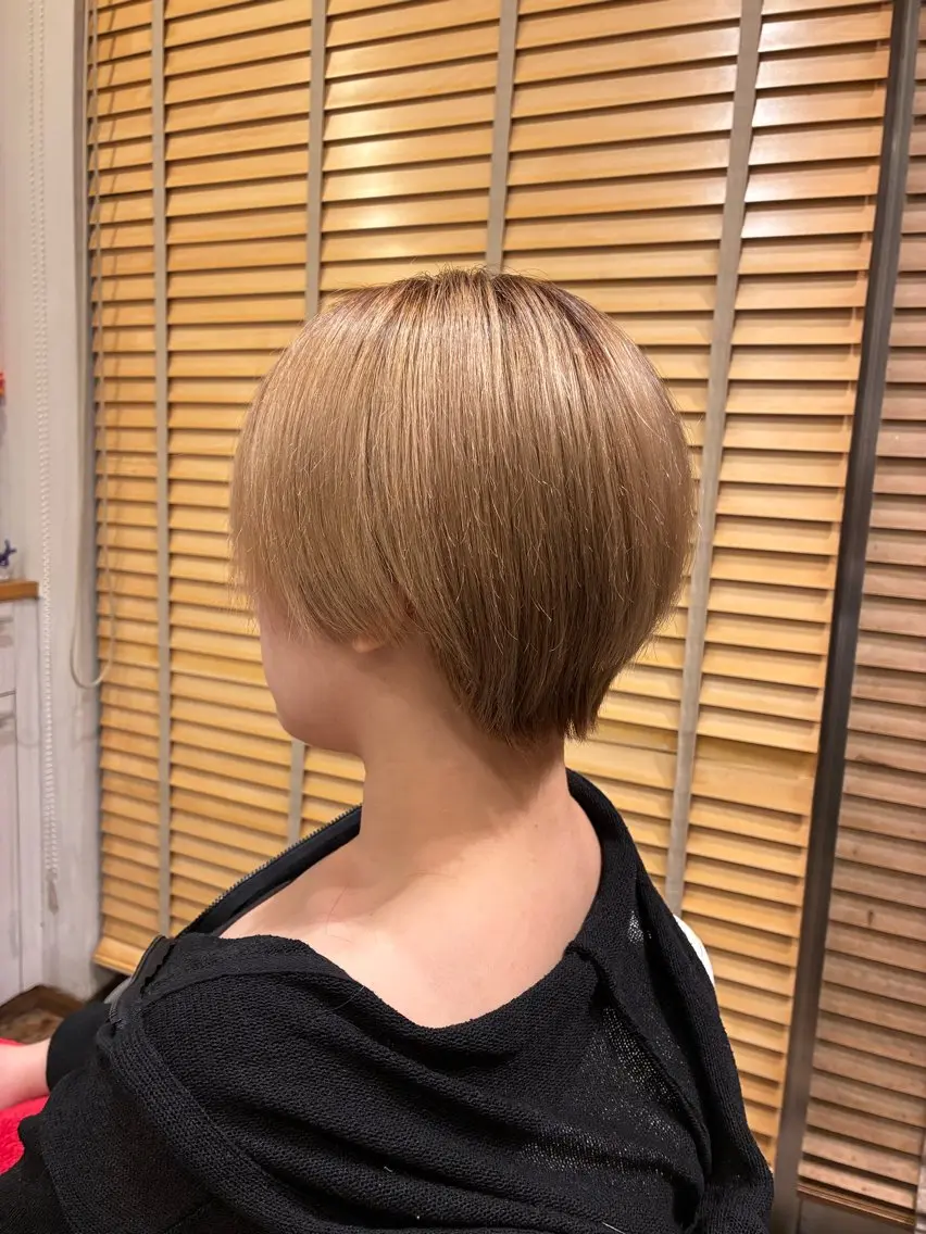 ショート カット 友永 風歌のヘアスタイル