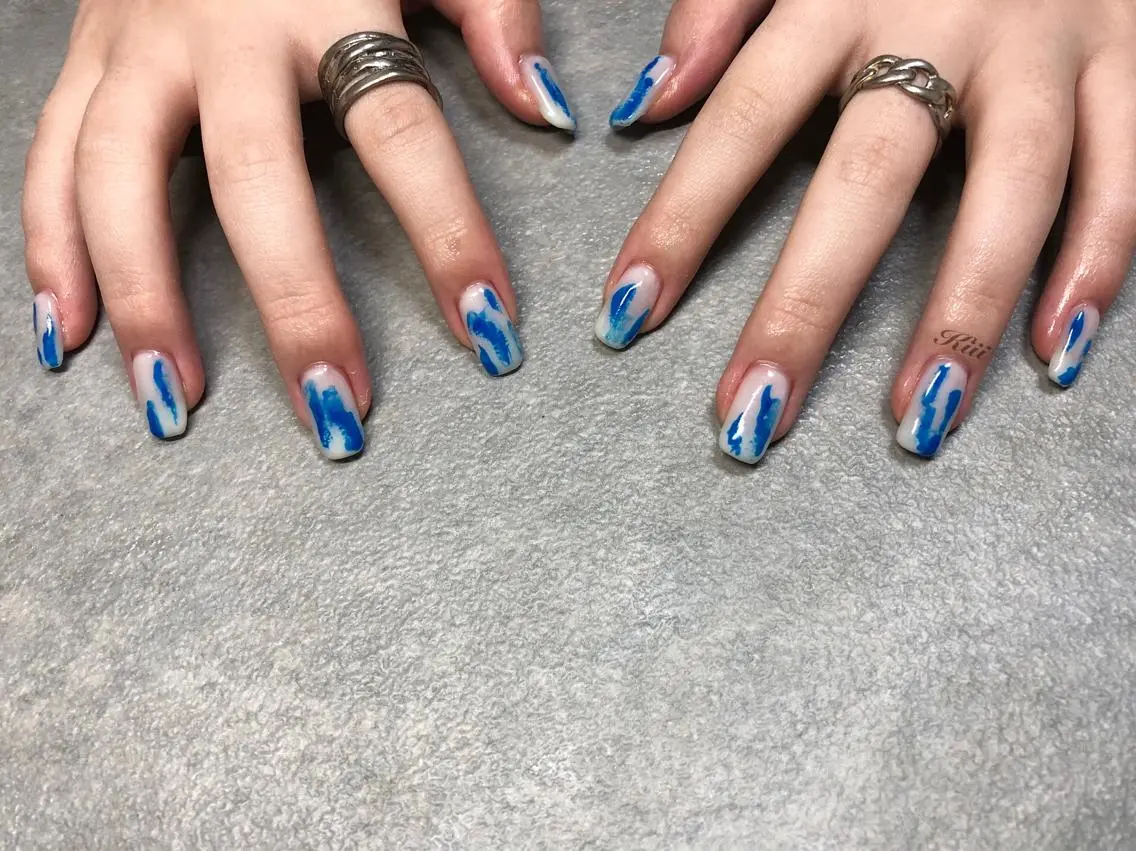 ネイル ニュアンスネイル ハンドネイル フットネイル kiii.__ ✴︎*のネイルデザイン