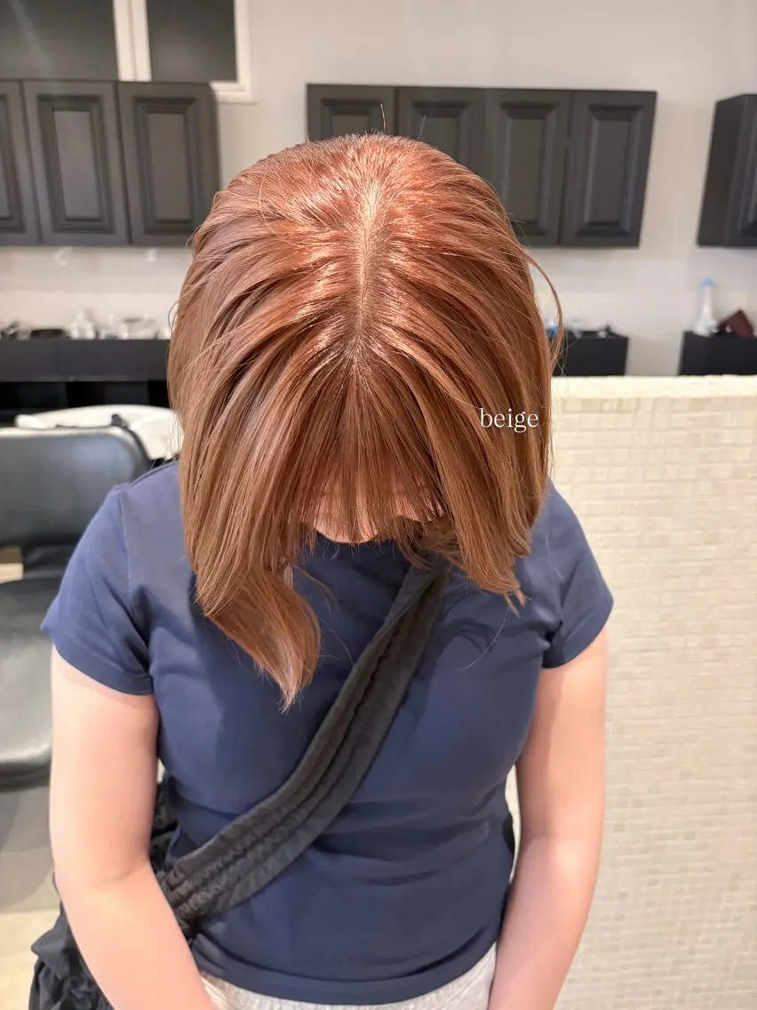 ミディアム ヘアカラー 無料カットモデル募集 柔らかベージュカラーのヘアスタイル