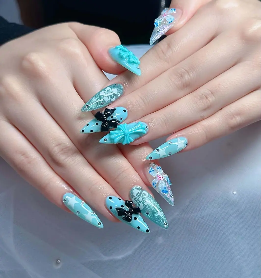 ネイル フレンチネイル ジェルネイル ハロウィン 韓国ネイル マグネットネイル ハンドネイル neco H.babynailのネイルデザイン