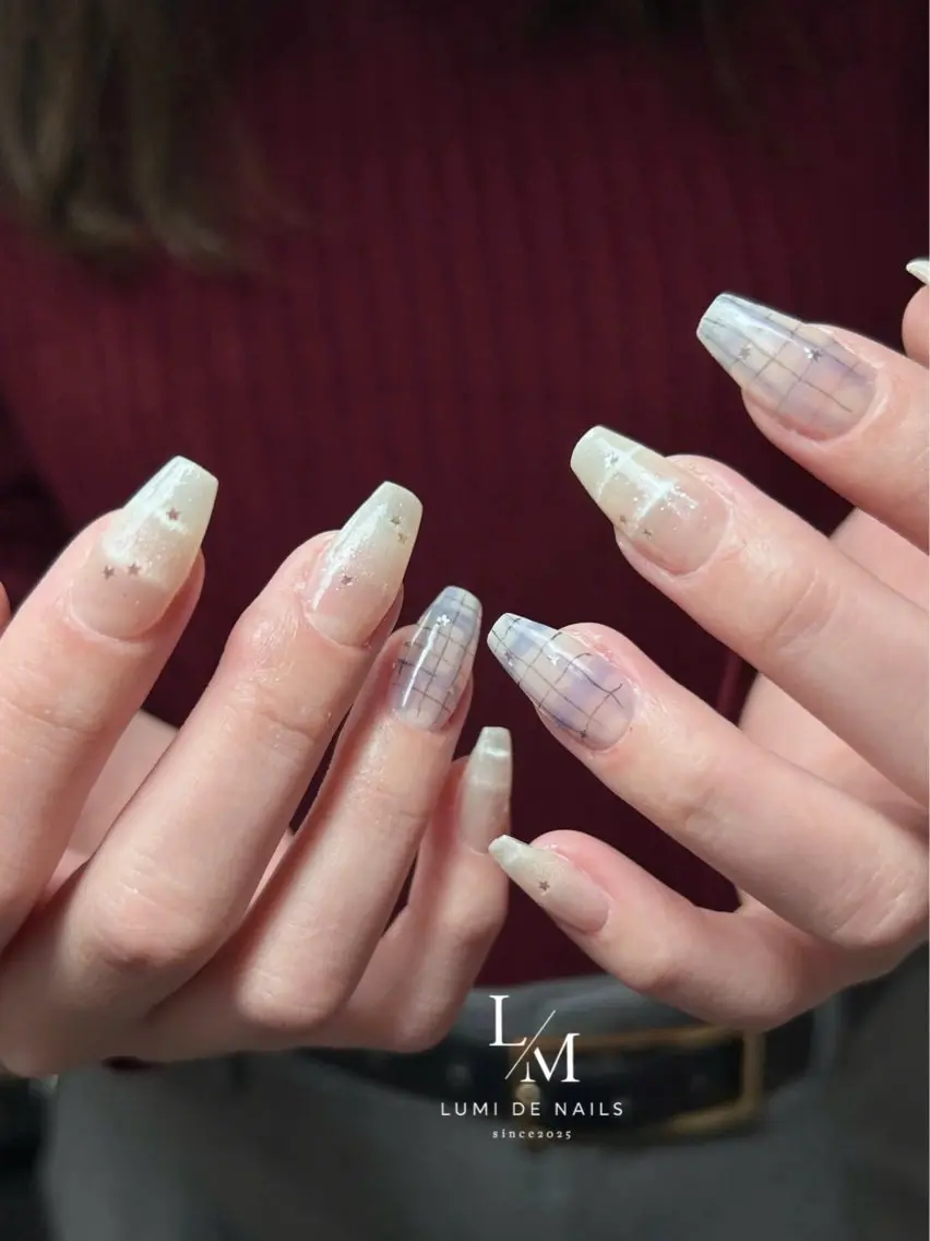 ネイル グラデーション ラメ(グリッター) マグネットネイル ミラーネイル ニュアンスネイル ハンドネイル Lumi de nailsのネイルデザイン