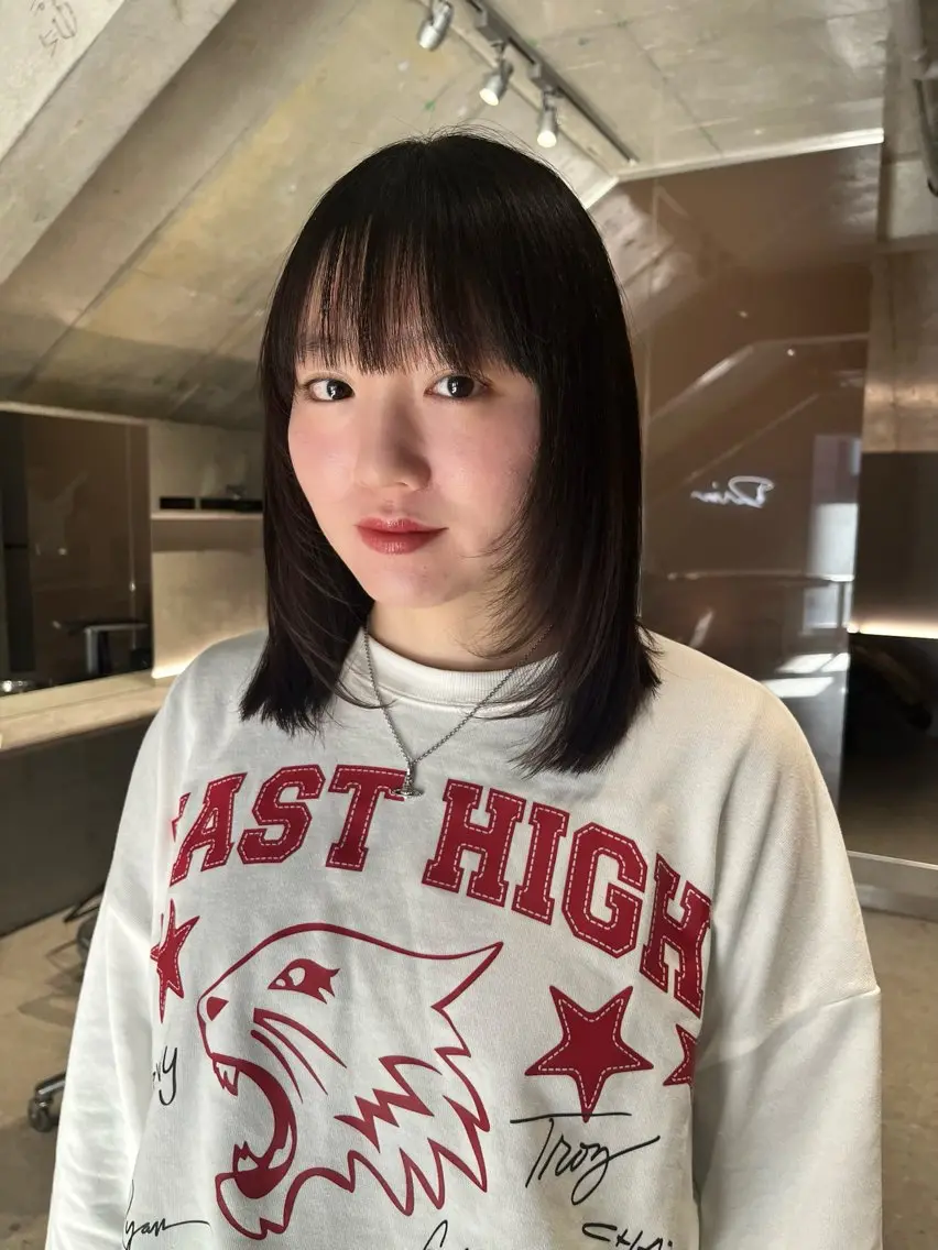 ミディアム レイヤーカット 縮毛矯正 davin中目黒 KATOのヘアスタイル