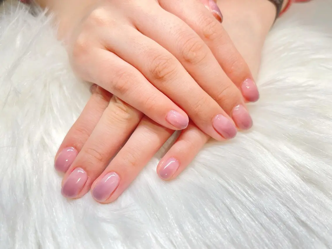 ネイル UnFLAIR麻布 十番店🎀SARAのネイルデザイン