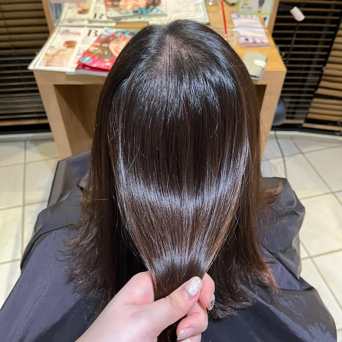 セミロング 松浦 るなのヘアスタイル