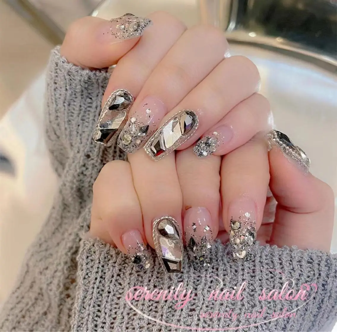 ネイル ハンドネイル ハンドケア ✨Serenity Nail salonのネイルデザイン