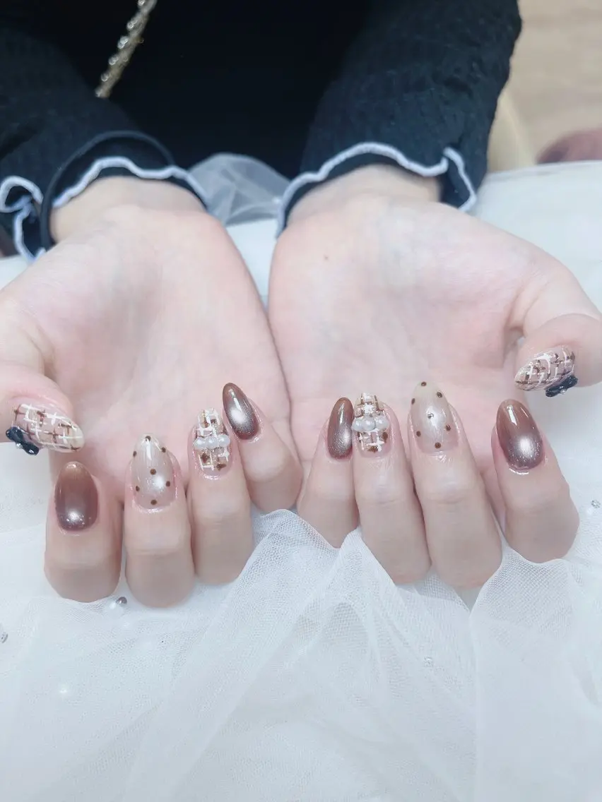 ネイル チークネイル 成人式 フレンチネイル グラデーション 氷ネイル・うるうるネイル ハンドネイル DUO MI nail salonのネイルデザイン