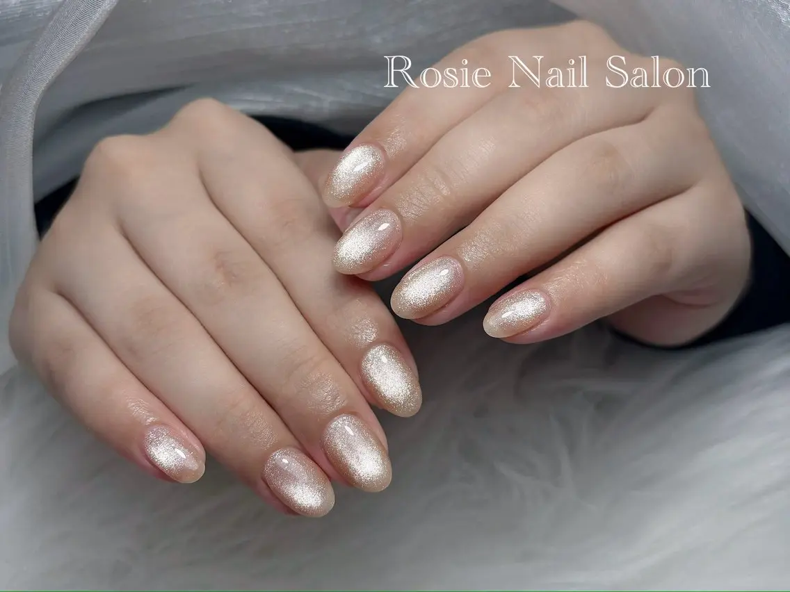 ネイル キラキラネイル Rosie Nail サロン南越谷のネイルデザイン