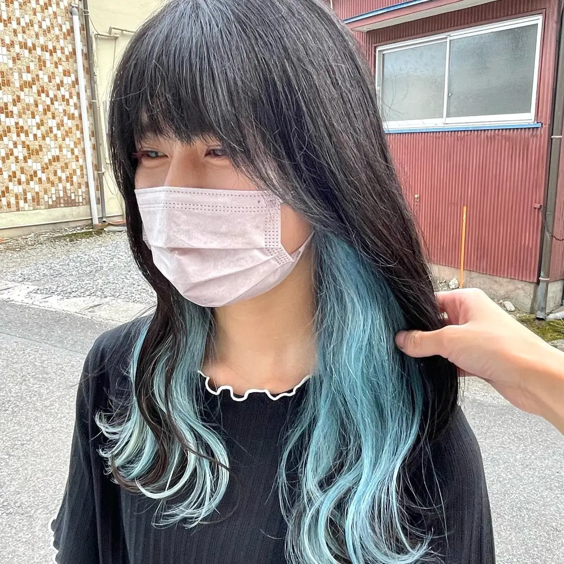 ミディアム カラー インナーカラー 推し ブリーチ 髪質改善のヘアスタイル