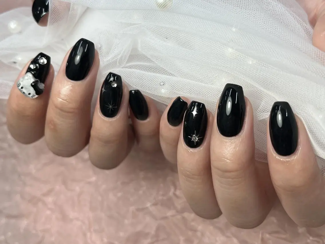 ネイル シンプルネイル ハンドネイル ToliyDeliy Nail Salonのネイルデザイン