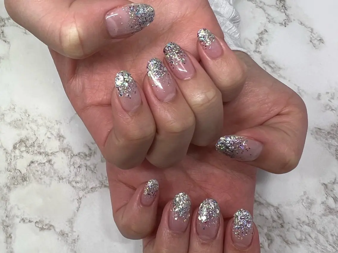 【★オフあり】選べるカラー✨大人可愛いグラデーションネイル💅の写真