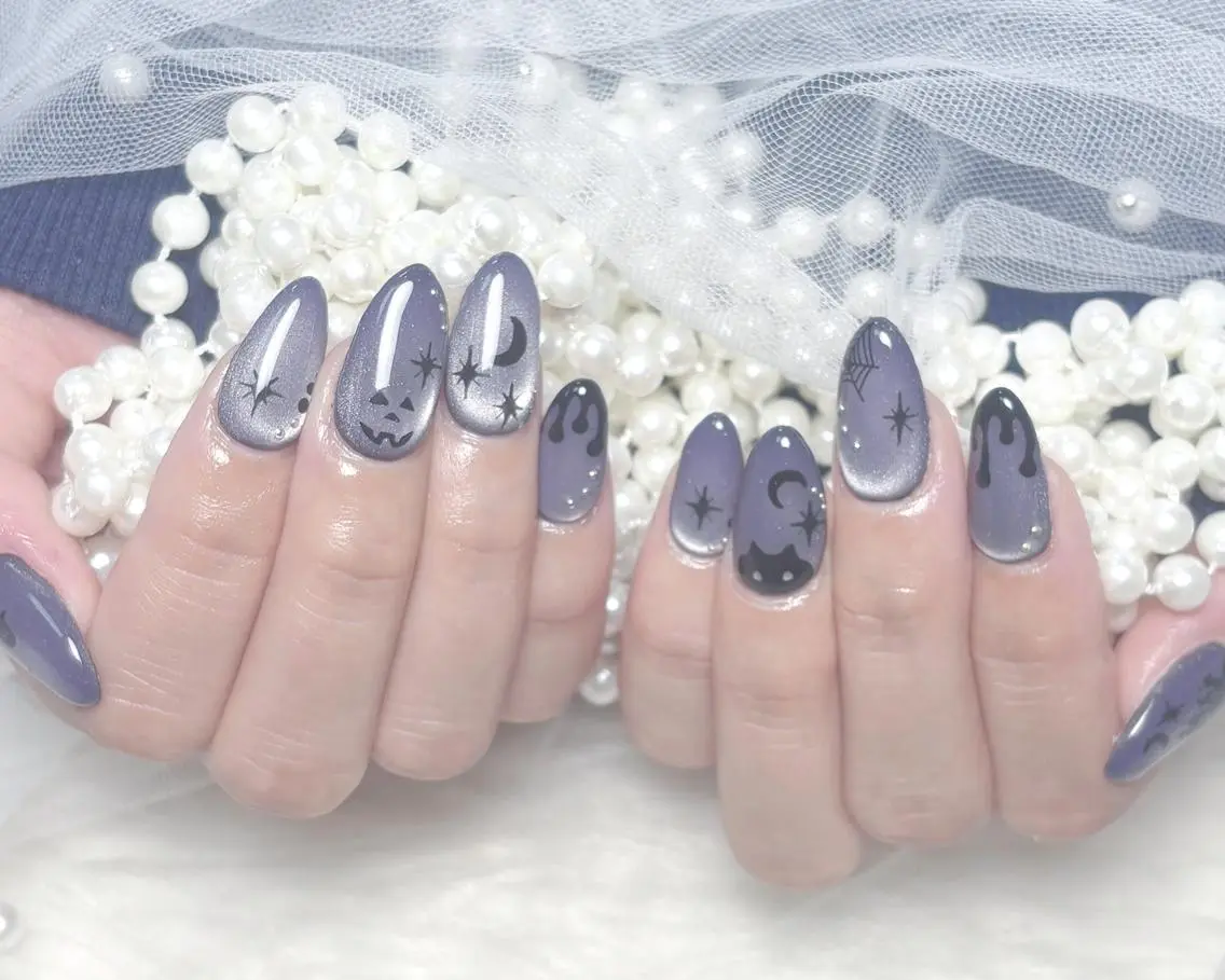 ネイル オーロラネイル 長さ出し フレンチネイル ガーリー キラキラネイル 🎀まゆ 🪽🐾のネイルデザイン
