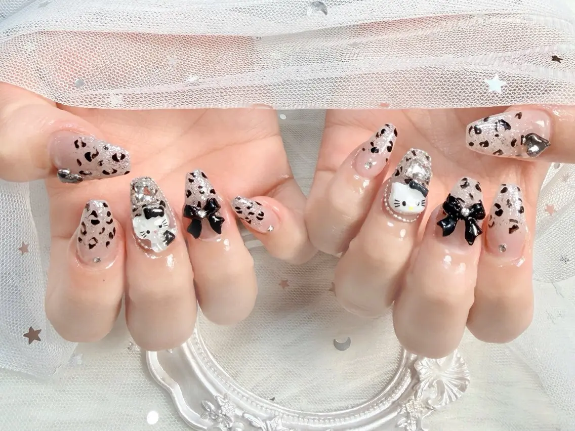 ネイル HIN NAILのネイルデザイン