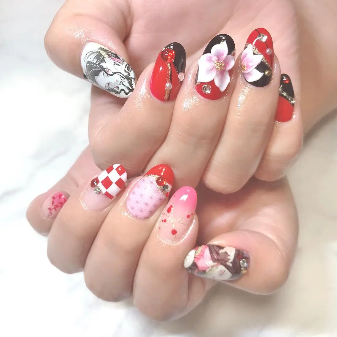 ネイル アートネイル 持ち込み ステラ marikominoのネイルデザイン