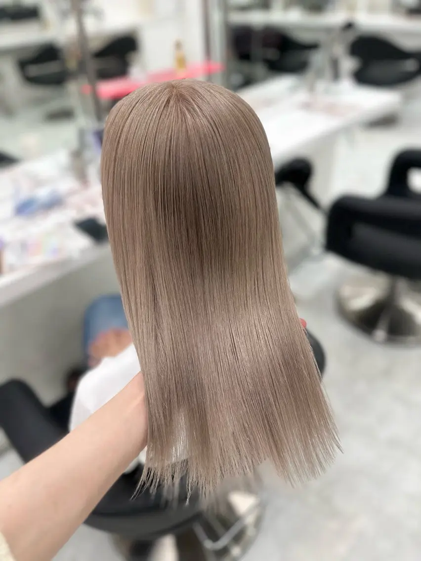 セミロング ヘアカラー ヘッドスパ ヘアセット 韓国ガーリー🤍ハイ トーン🤍Ayanaのヘアスタイル