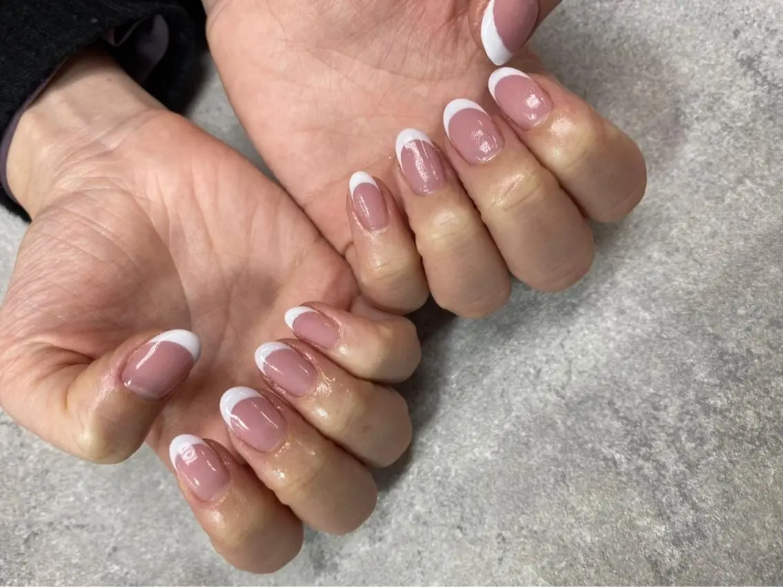 ネイル フレンチネイル グラデーション FASTNAIL PLUS 新宿店のネイルデザイン